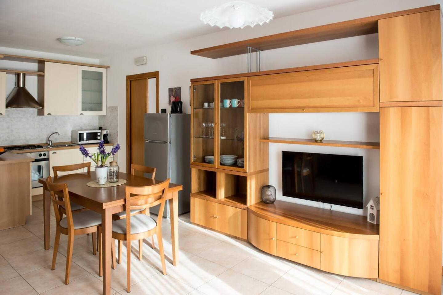 Appartamento Peler13 Con Balcone E Parcheggio Riva del Garda Exterior foto