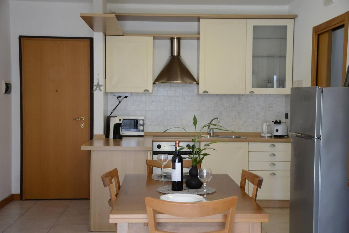 Appartamento Peler13 Con Balcone E Parcheggio Riva del Garda Exterior foto